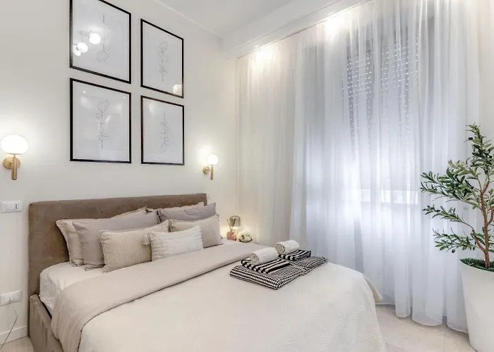 Velia Boutique * Roma